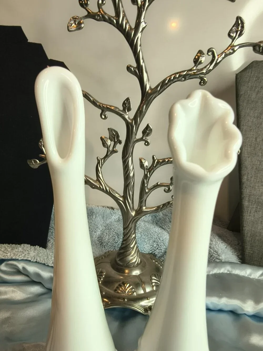 Set of 2 Fenton Stretch Milk Glass Vases